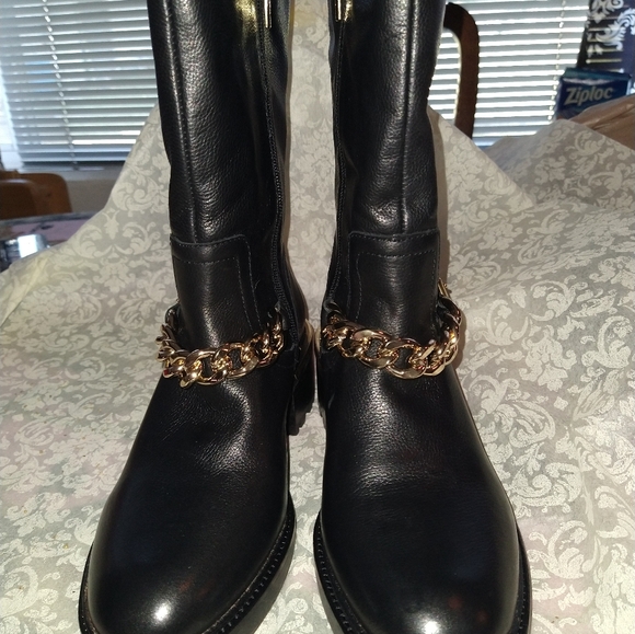 Vince Camuto boots - Picture 3 of 6